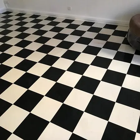 Проживание в семье Romainville Room
